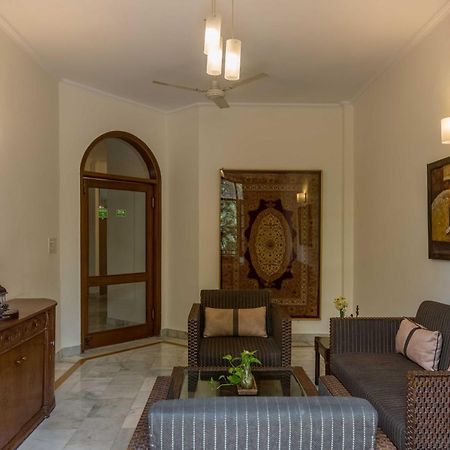 Woodpecker Apartments Hauz Khas New Delhi Exteriör bild