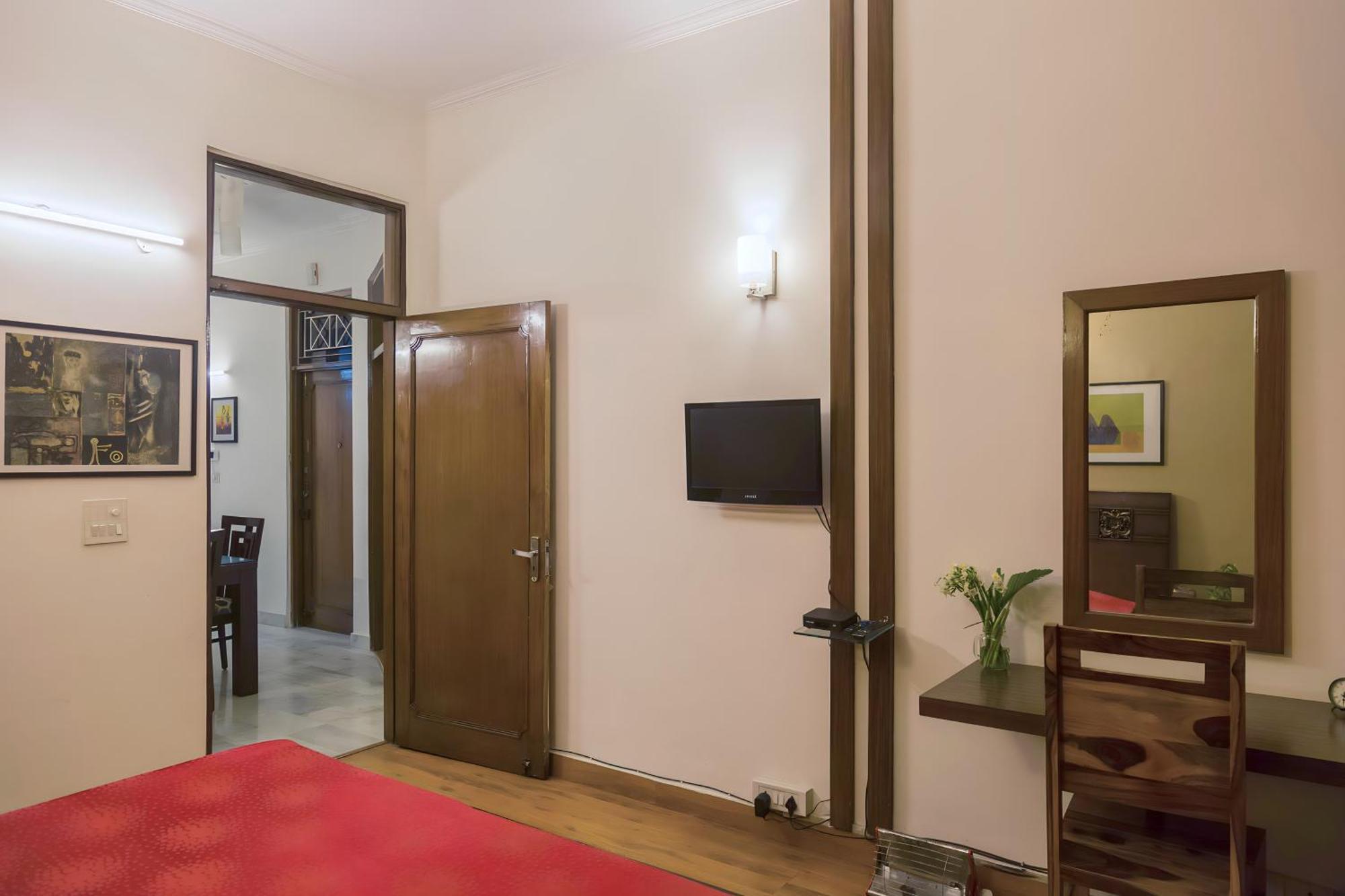 Woodpecker Apartments Hauz Khas New Delhi Exteriör bild