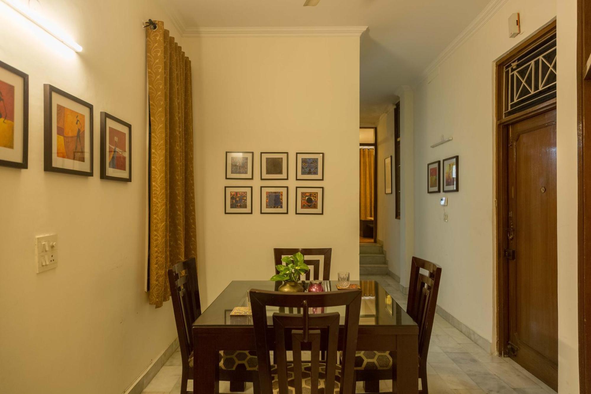 Woodpecker Apartments Hauz Khas New Delhi Exteriör bild