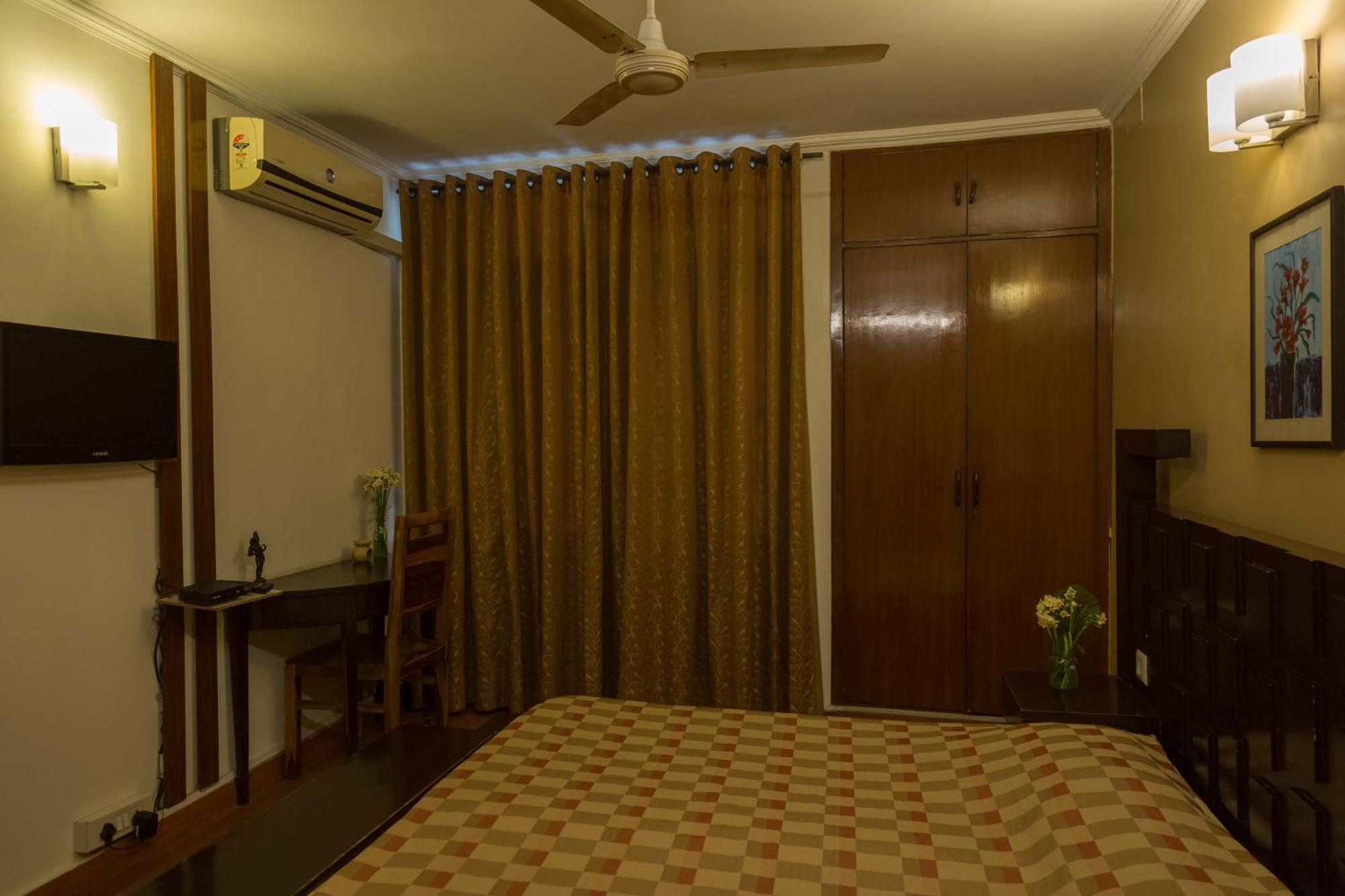 Woodpecker Apartments Hauz Khas New Delhi Exteriör bild